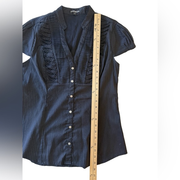 Express Black Button-Up Pleated Blouse with pockets, Large - Picture 6 of 9